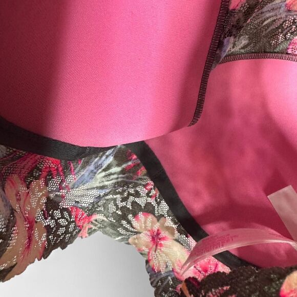 Victorias Secret Pink Floral Lace Bralette Size S - Picture 4 of 5